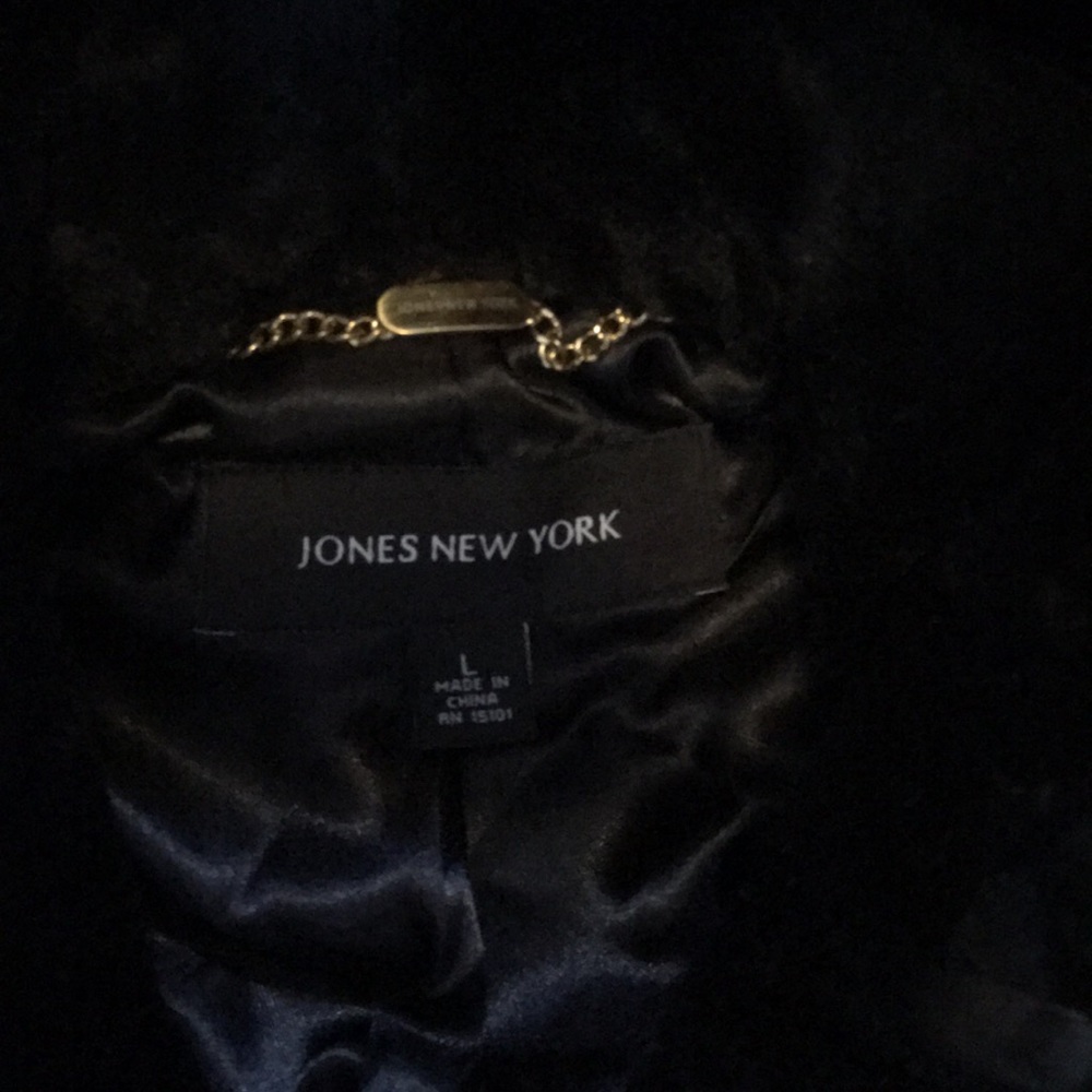 Jones New York faux fur hooded jacket - Picture 2 of 3